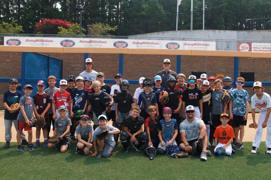 Group photo of Holly Springs Salamanders Youth Baseball Camp